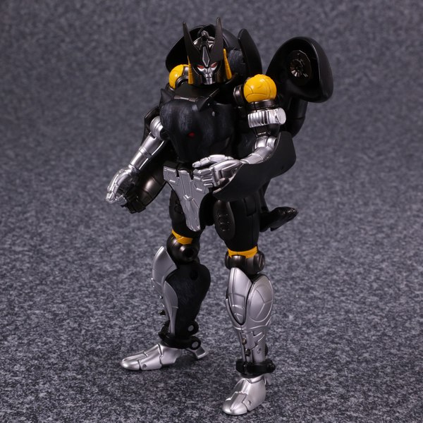 Masterpiece Mp 34s Shadow Panther Hi Res Images  (3 of 9)